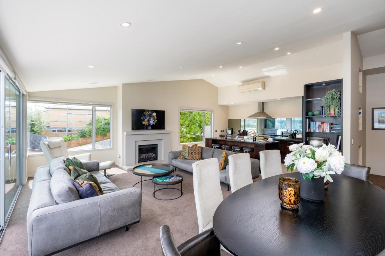 Luxury Lakeview Vista Apartment Wanaka Eksteriør bilde