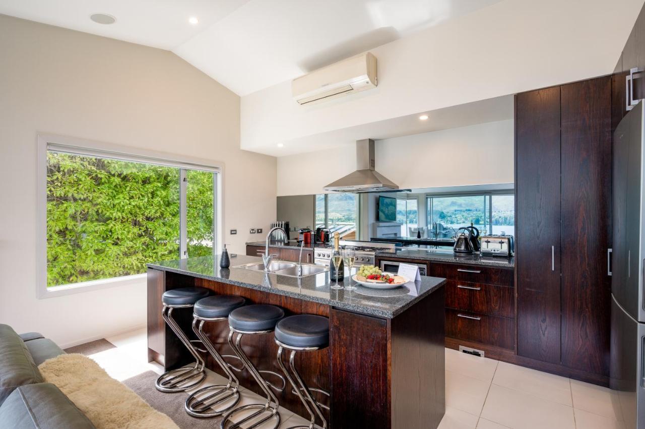 Luxury Lakeview Vista Apartment Wanaka Eksteriør bilde